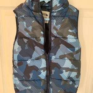 Gymboree Boys puffer vest